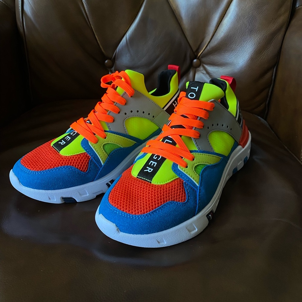 New Tommy Hilfiger sneakers